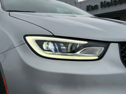 New 2026 Chrysler Pacifica Limited w/ S Appearance Package image 14