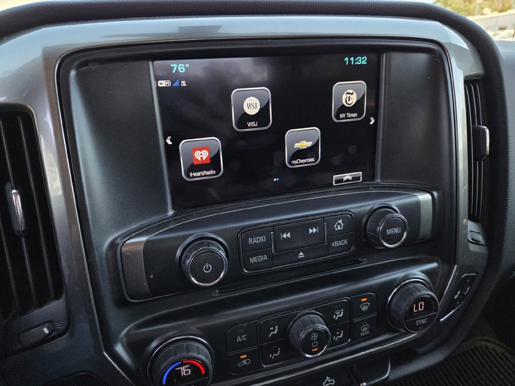 Used 2018 Chevrolet Silverado 1500 LT w/ All Star Edition AWD/4WD image 12