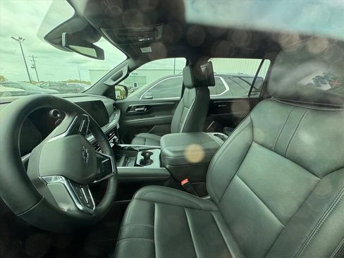 New 2025 Chevrolet Suburban RST w/ RST Capability Package image 8