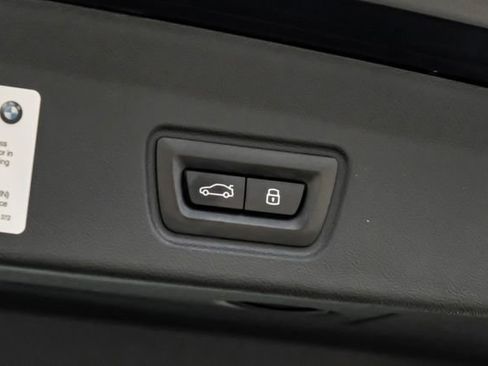 Used 2025 BMW i4 xDrive40i AWD/4WD image 64