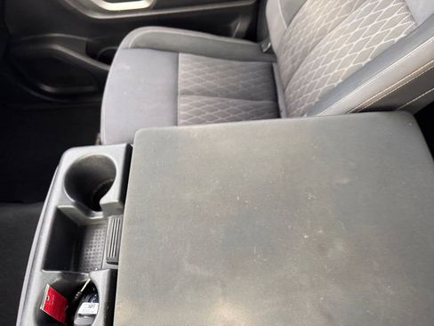 Used 2021 Nissan Titan SV image 23