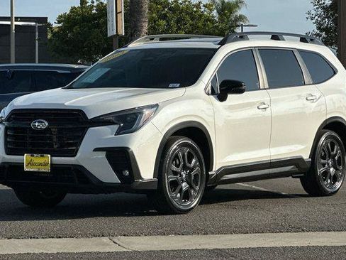 Used 2023 Subaru Ascent Onyx Edition AWD/4WD image 8