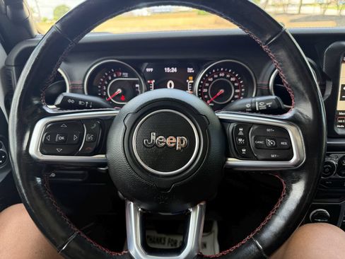 Used 2020 Jeep Gladiator Rubicon AWD/4WD image 41