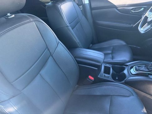 Certified 2020 Nissan Rogue SL FWD image 11