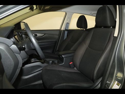 Used 2019 Nissan Rogue Sport S AWD/4WD image 15