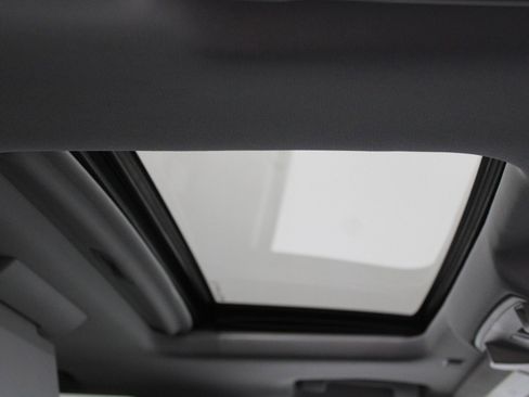 Used 2015 Chevrolet Tahoe LT image 16