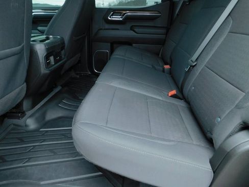 Used 2024 Chevrolet Silverado 1500 RST w/ Z71 Off-Road Package image 17