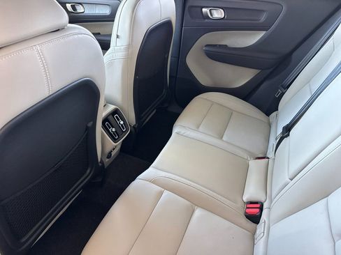 New 2026 Volvo XC40 B5 Plus w/ Protection Package Premier AWD/4WD image 11