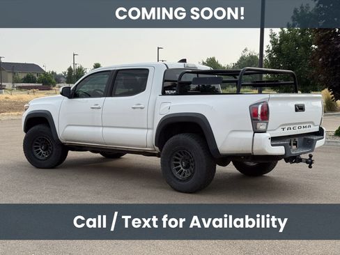 Used 2020 Toyota Tacoma TRD Off-Road w/ Technology Package AWD/4WD image 4