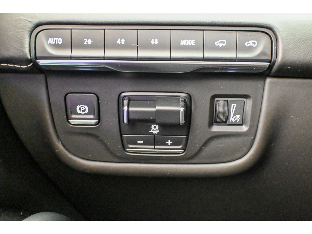 Certified 2024 Cadillac Escalade Sport Platinum w/ LPO, ONYX Package AWD/4WD image 51
