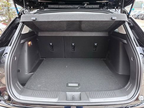 Used 2026 Chevrolet Trax LT w/ Driver Confidence Package image 10