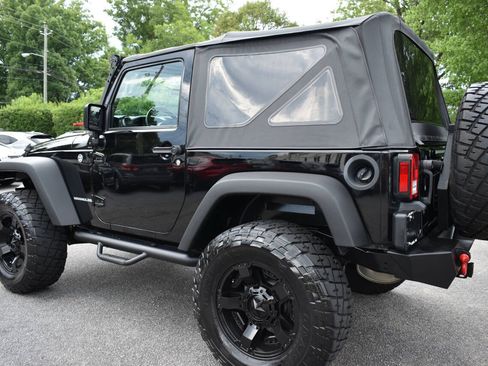 Used 2017 Jeep Wrangler Sport w/ Quick Order Package 23S AWD/4WD image 28