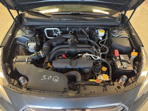 Used 2018 Subaru Outback 2.5i Limited AWD/4WD image 32