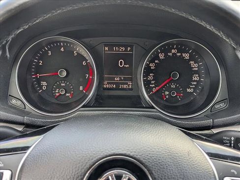 Used 2018 Volkswagen Passat 2.0T SE image 11