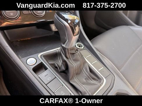 Used 2024 Volkswagen Jetta SE FWD image 23