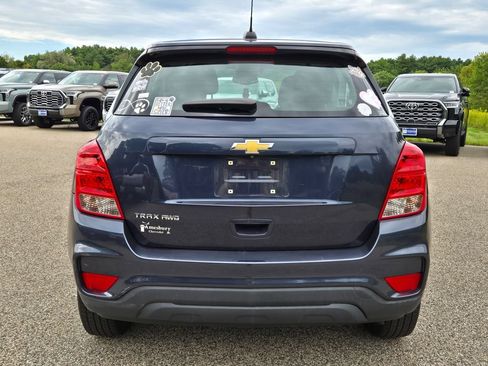 Used 2018 Chevrolet Trax LS w/ LPO, Cargo Package AWD/4WD image 4