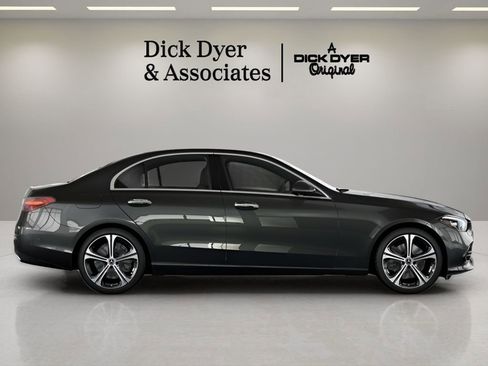 Used 2025 Mercedes-Benz C 300 Sedan image 5