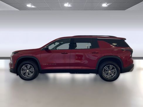 Used 2024 Chevrolet Traverse LT w/ LPO, Floor Liner Package image 2