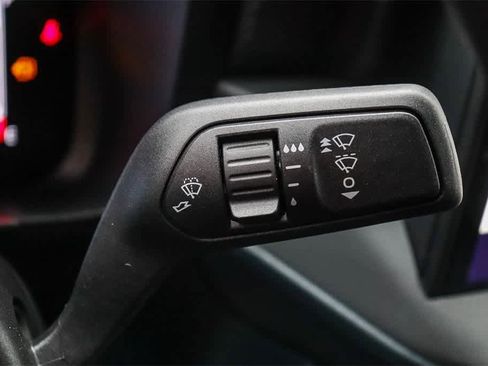 New 2025 Ford Maverick XL image 25