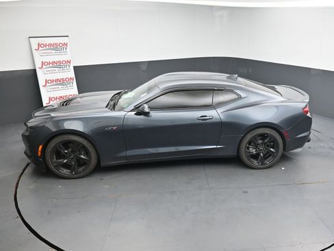 Used 2022 Chevrolet Camaro LT RWD image 13