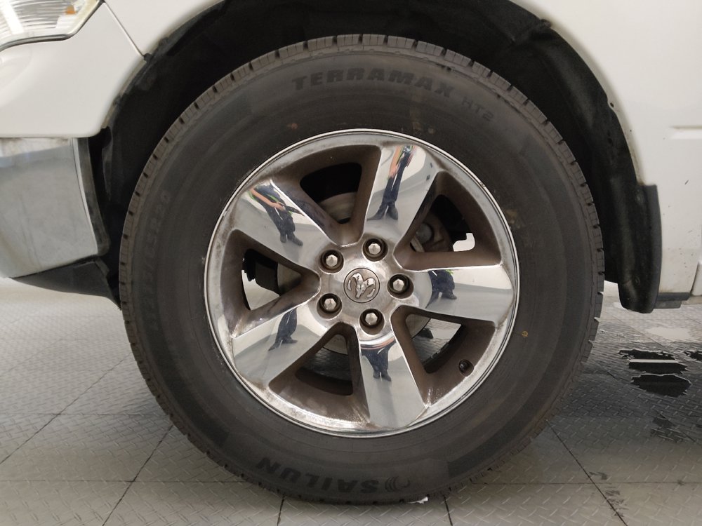 Used 2019 RAM 1500 Big Horn RWD image 31