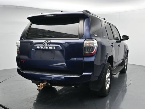 Used 2020 Toyota 4Runner SR5 Premium w/ Moonroof Package AWD/4WD image 6