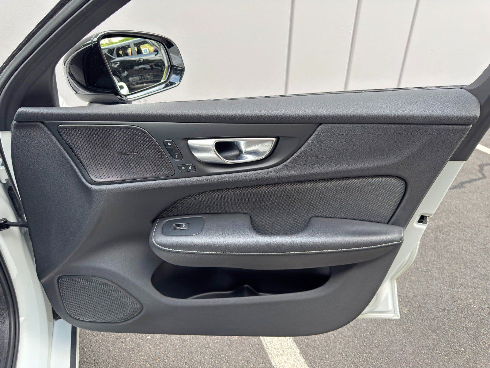 Used 2022 Volvo S60 B5 R-Design w/ Climate Package FWD image 41
