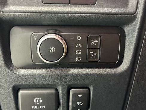 Used 2022 Ford Expedition Max Limited AWD/4WD image 19