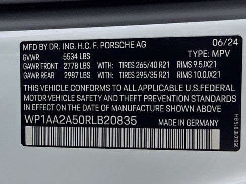Certified 2024 Porsche Macan Turbo AWD/4WD image 12