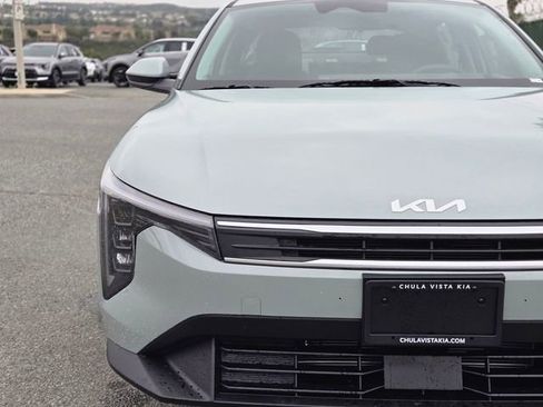 New 2026 Kia K4 LXS image 2
