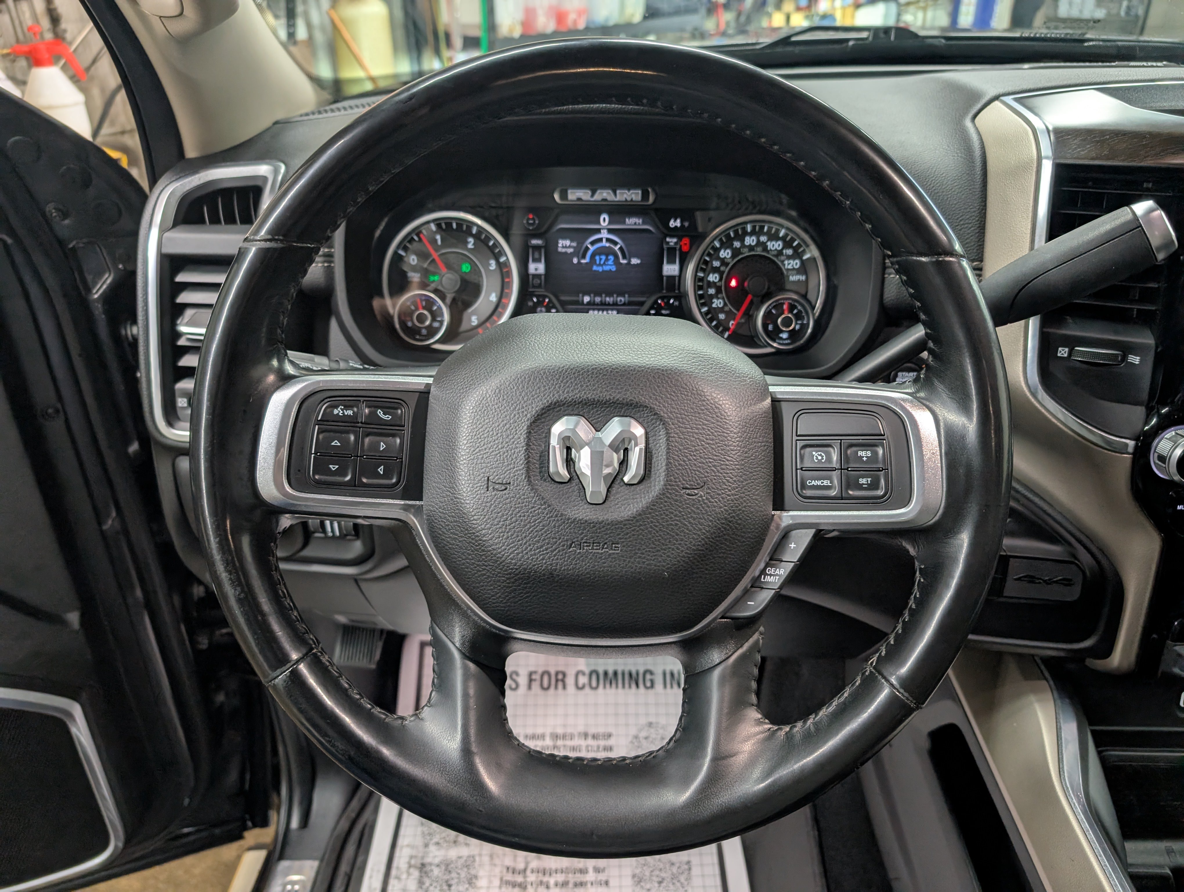 Used 2022 RAM 3500 Laramie AWD/4WD image 17
