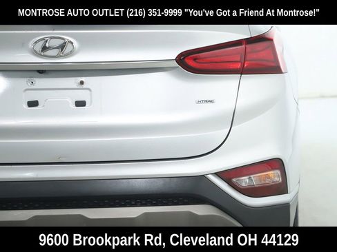 Used 2019 Hyundai Santa Fe SE image 17