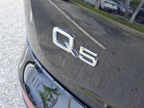 Certified 2023 Audi Q5 2.0T Premium w/ Convenience Package image 5