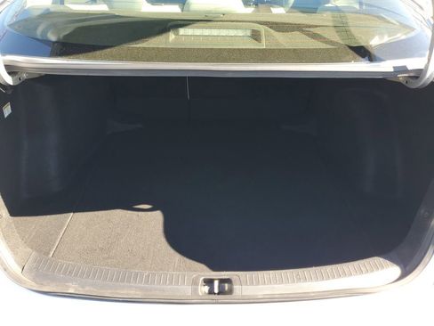 Used 2022 Toyota Corolla LE image 25