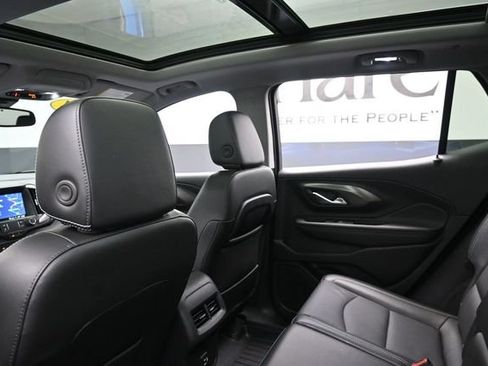 Used 2024 GMC Terrain SLT w/ Infotainment Package II AWD/4WD image 25