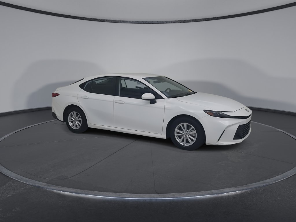 Used 2025 Toyota Camry LE FWD image 2
