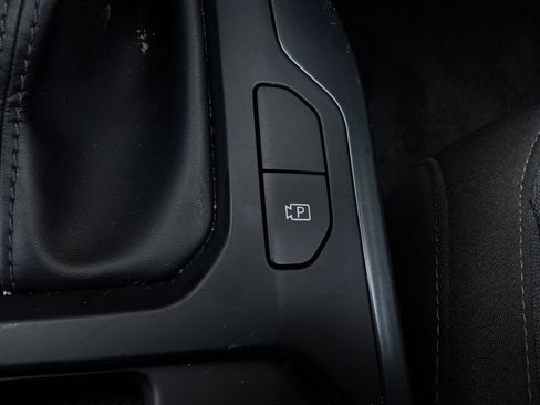Used 2025 Kia K4 FWD image 24