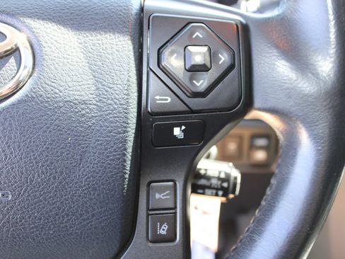 Used 2019 Toyota Sequoia TRD Sport AWD/4WD image 29