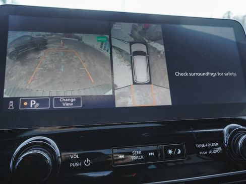 Used 2023 Nissan Armada SL w/ Midnight Edition Package image 18