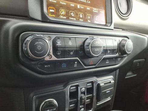 Certified 2023 Jeep Wrangler Willys 4xe w/ Sun & Screen Package image 28