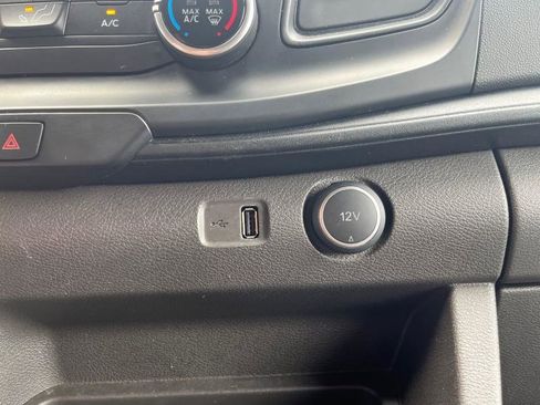 Used 2021 Ford Transit 350 XLT image 18