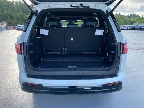 New 2026 Toyota Sequoia Platinum AWD/4WD image 7