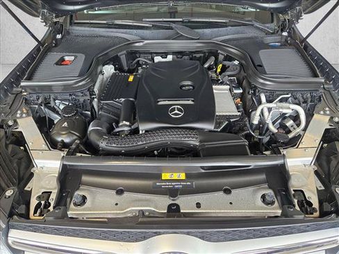 Used 2019 Mercedes-Benz GLC 300 4MATIC image 22