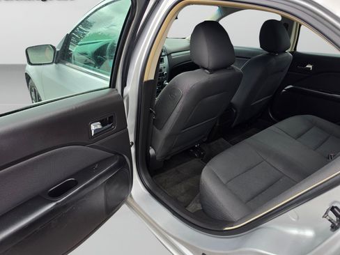 Used 2010 Ford Fusion SE FWD image 18