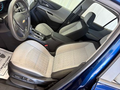 Used 2023 Chevrolet Equinox LS w/ LS Convenience Package FWD image 10