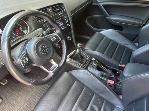 Used 2015 Volkswagen GTI S FWD image 11
