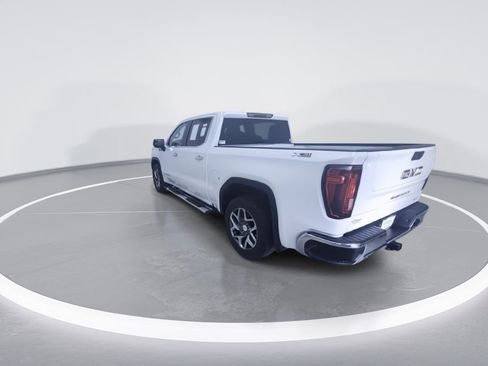 Used 2022 GMC Sierra 1500 SLT w/ SLT Premium Package AWD/4WD image 8