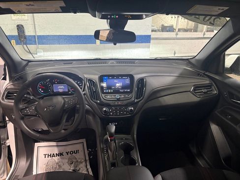 Used 2023 Chevrolet Equinox RS image 10
