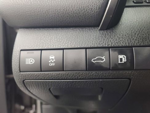 Used 2018 Toyota Camry XSE image 24