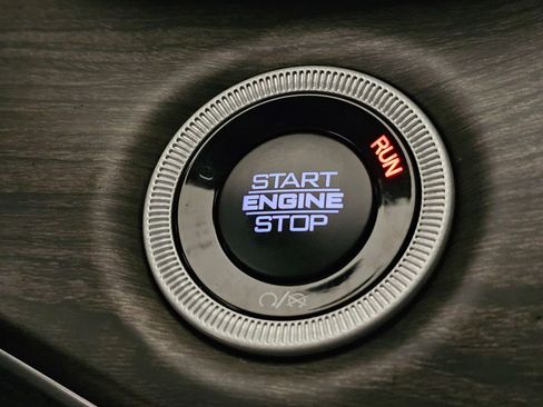 New 2025 Jeep Grand Cherokee Limited image 32